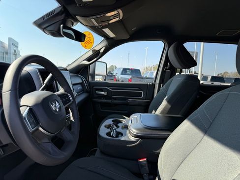 Used 2025 RAM 2500 Big Horn image 9