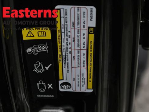 Used 2023 Jeep Wrangler Unlimited Rubicon 4xe w/ Steel Bumper Group AWD/4WD image 39