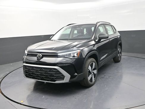 New 2026 Volkswagen Taos S image 3