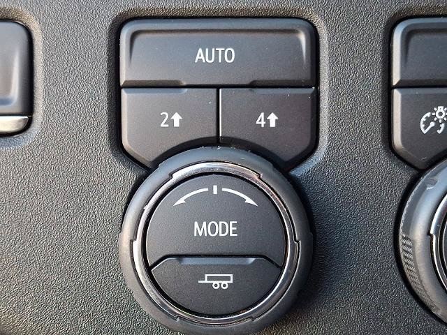 Used 2024 Chevrolet Silverado 1500 LT AWD/4WD image 25