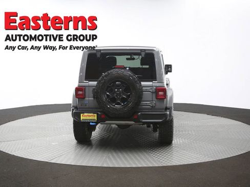 Used 2022 Jeep Wrangler Unlimited Rubicon 4xe w/ Cold Weather Group AWD/4WD image 38