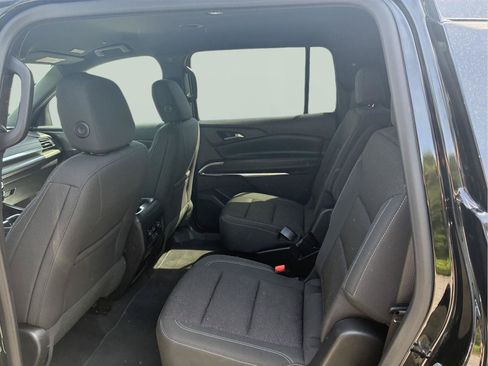 Used 2025 Chevrolet Traverse LT AWD/4WD image 15