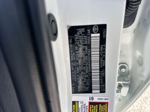 Used 2025 Toyota Camry LE image 33