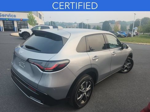 Used 2024 Honda HR-V EX-L image 9