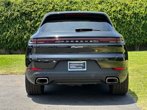 Certified 2026 Porsche Cayenne AWD/4WD image 7