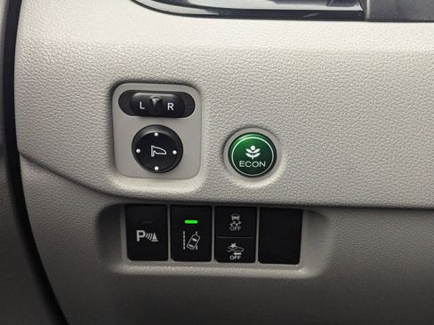 Used 2017 Honda Pilot Touring image 25