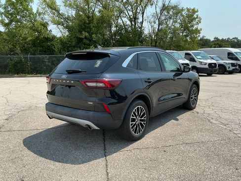 Used 2023 Ford Escape SE FWD image 5