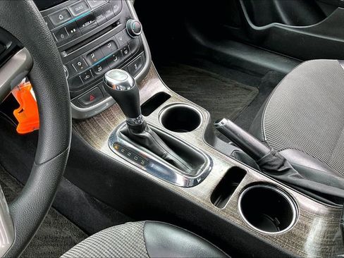 Used 2015 Chevrolet Malibu LT w/ Power Convenience Package FWD image 15