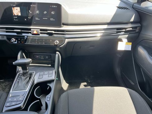 New 2026 Kia Sportage LX FWD image 13