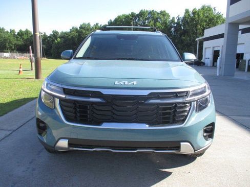 Used 2025 Kia Seltos EX w/ EX Sunroof Package image 8