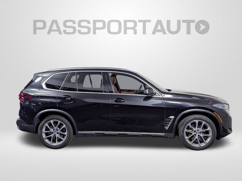 Used 2024 BMW X5 xDrive40i w/ Premium Package AWD/4WD image 8