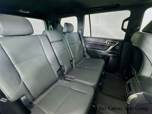 Certified 2023 Lexus GX 460 Premium image 31