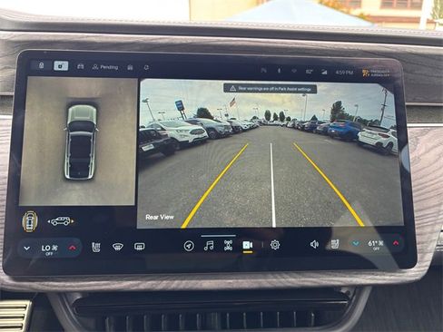 Used 2023 Rivian R1S Launch Edition image 19