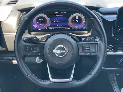 Used 2024 Nissan Pathfinder Platinum w/ Cargo Package AWD/4WD image 12