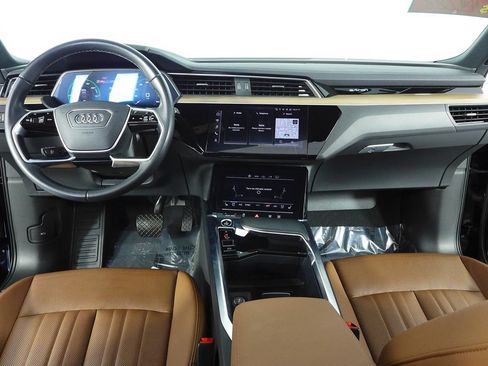 Used 2024 Audi Q8 e-tron Premium Plus w/ Premium Plus Package AWD/4WD image 25