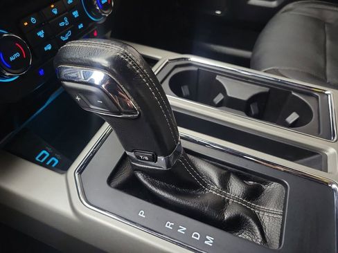 Used 2017 Ford F150 Lariat image 26