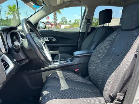 Used 2017 Chevrolet Equinox LT w/ Convenience Package FWD image 13