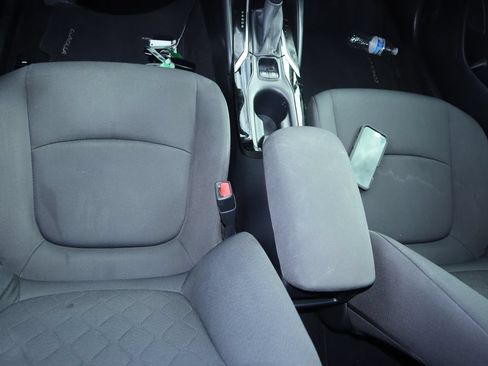 Used 2020 Toyota Corolla LE w/ Carpet Mat Package (TMS) FWD image 8