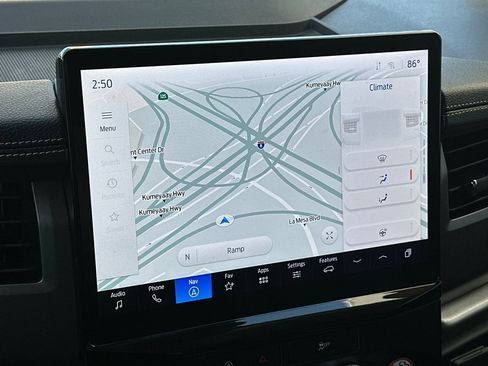 Used 2024 Ford Expedition XLT image 19