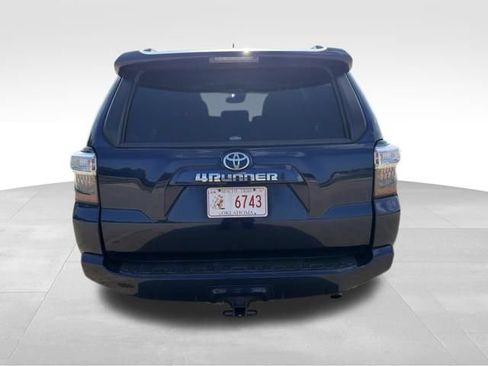 Used 2021 Toyota 4Runner SR5 AWD/4WD image 4