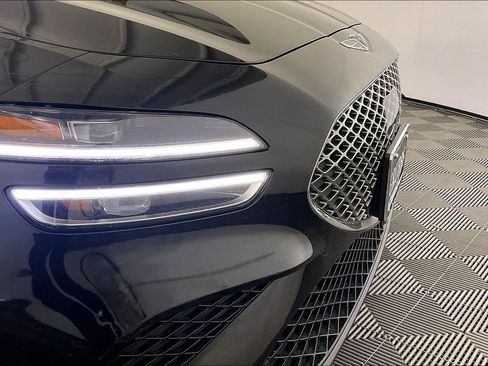 Used 2022 Genesis G70 2.0T RWD image 38