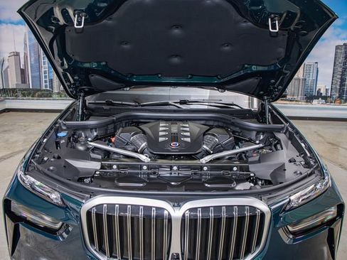 New 2026 BMW ALPINA XB7 AWD/4WD image 5