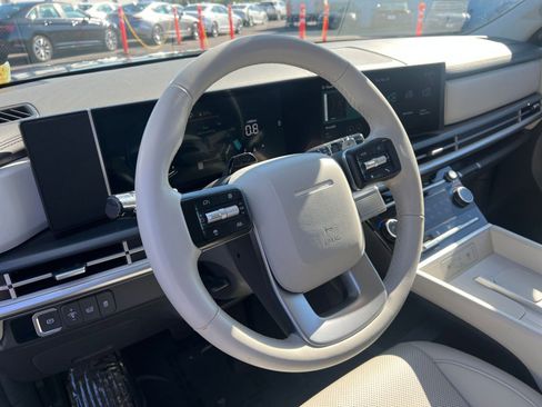 Used 2025 Hyundai Santa Fe SEL image 29