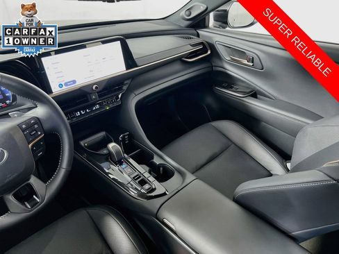 Used 2025 Toyota Crown Signia w/ Advanced Technology Package AWD/4WD image 23