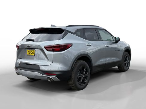 New 2025 Chevrolet Blazer LT image 5