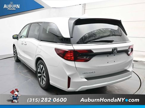 New 2026 Honda Odyssey EX-L image 13
