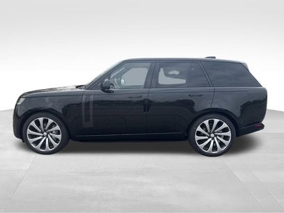 New 2025 Land Rover Range Rover SE