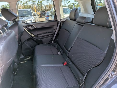 Used 2018 Subaru Forester 2.5i Premium image 14