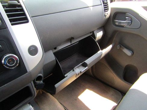 Used 2015 Nissan Frontier S RWD image 7
