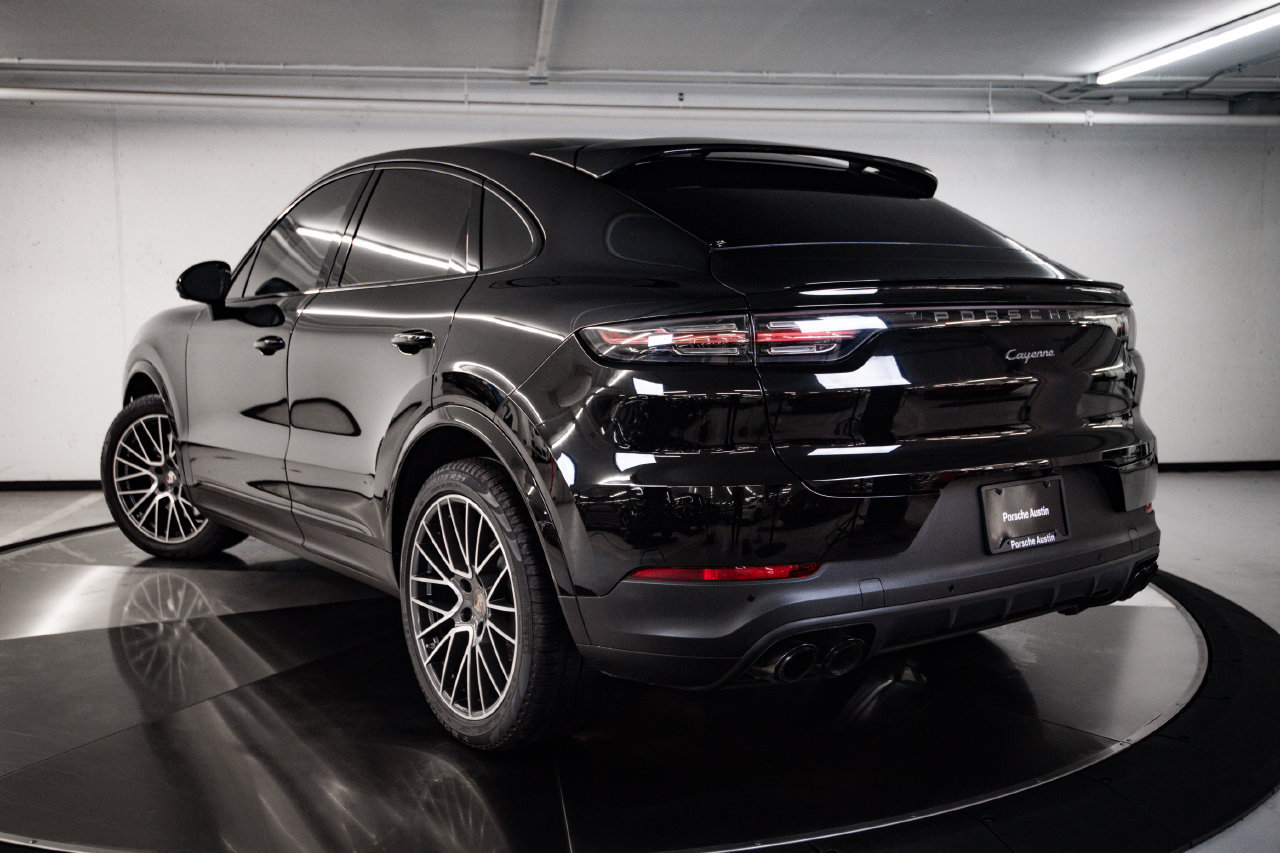 Certified 2023 Porsche Cayenne Coupe AWD/4WD image 3