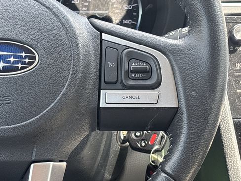 Used 2018 Subaru Forester 2.5i Limited AWD/4WD image 5