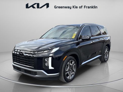 Used 2024 Hyundai Palisade Limited image 3