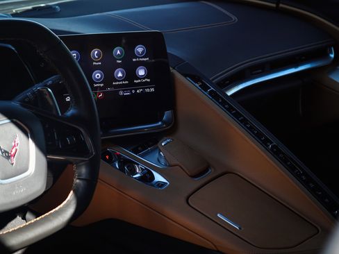 Used 2021 Chevrolet Corvette Stingray Preferred Cpe w/ 2LT image 29