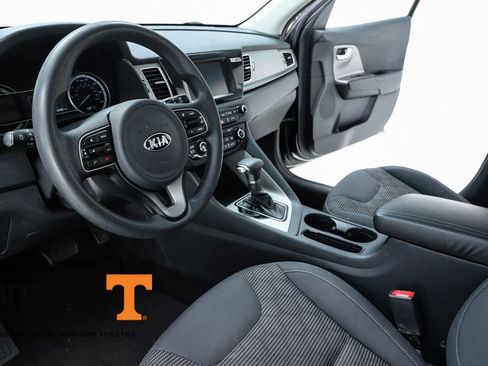 Used 2019 Kia Niro LX image 19