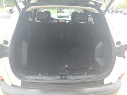 Used 2022 Ford Escape SEL w/ Technology Package AWD/4WD image 18