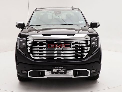 Used 2023 GMC Sierra 1500 Denali w/ Denali Reserve Package image 4