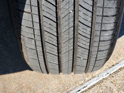 Used 2023 Chevrolet Equinox LT image 11