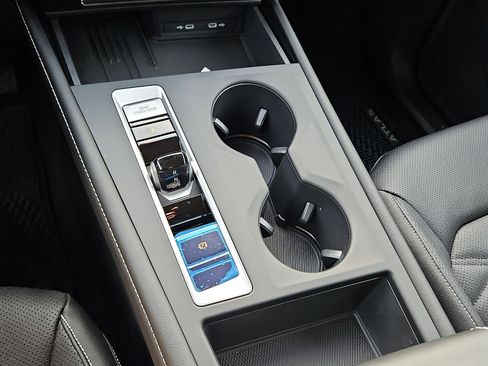 New 2026 Volkswagen Atlas SE image 13