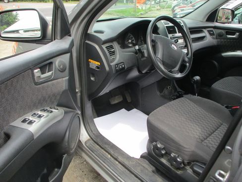 Used 2008 Kia Sportage LX image 9