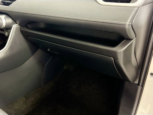 Used 2024 Toyota RAV4 XLE FWD image 35