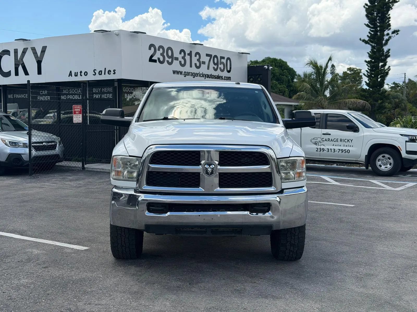 Used 2016 RAM 2500 Tradesman w/ Chrome Appearance Group AWD/4WD image 2