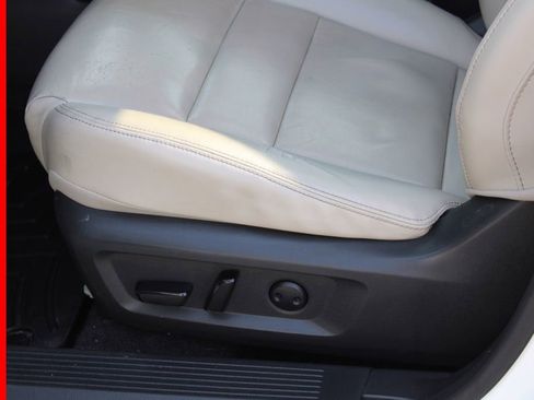 Certified 2023 Nissan Rogue SL w/ SL Premium Package AWD/4WD image 18