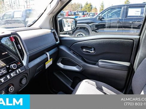 Certified 2025 Nissan Frontier SV RWD image 45
