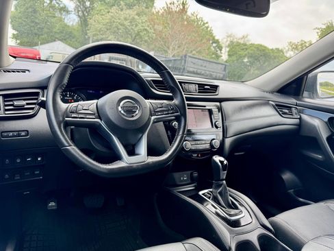 Used 2018 Nissan Rogue SL AWD/4WD image 25