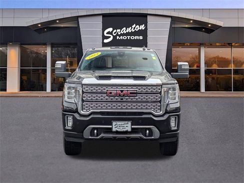 Used 2023 GMC Sierra 3500 Denali w/ Denali Black Diamond Edition image 8