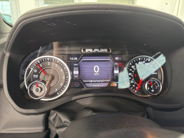 Used 2022 RAM 1500 Big Horn AWD/4WD image 24